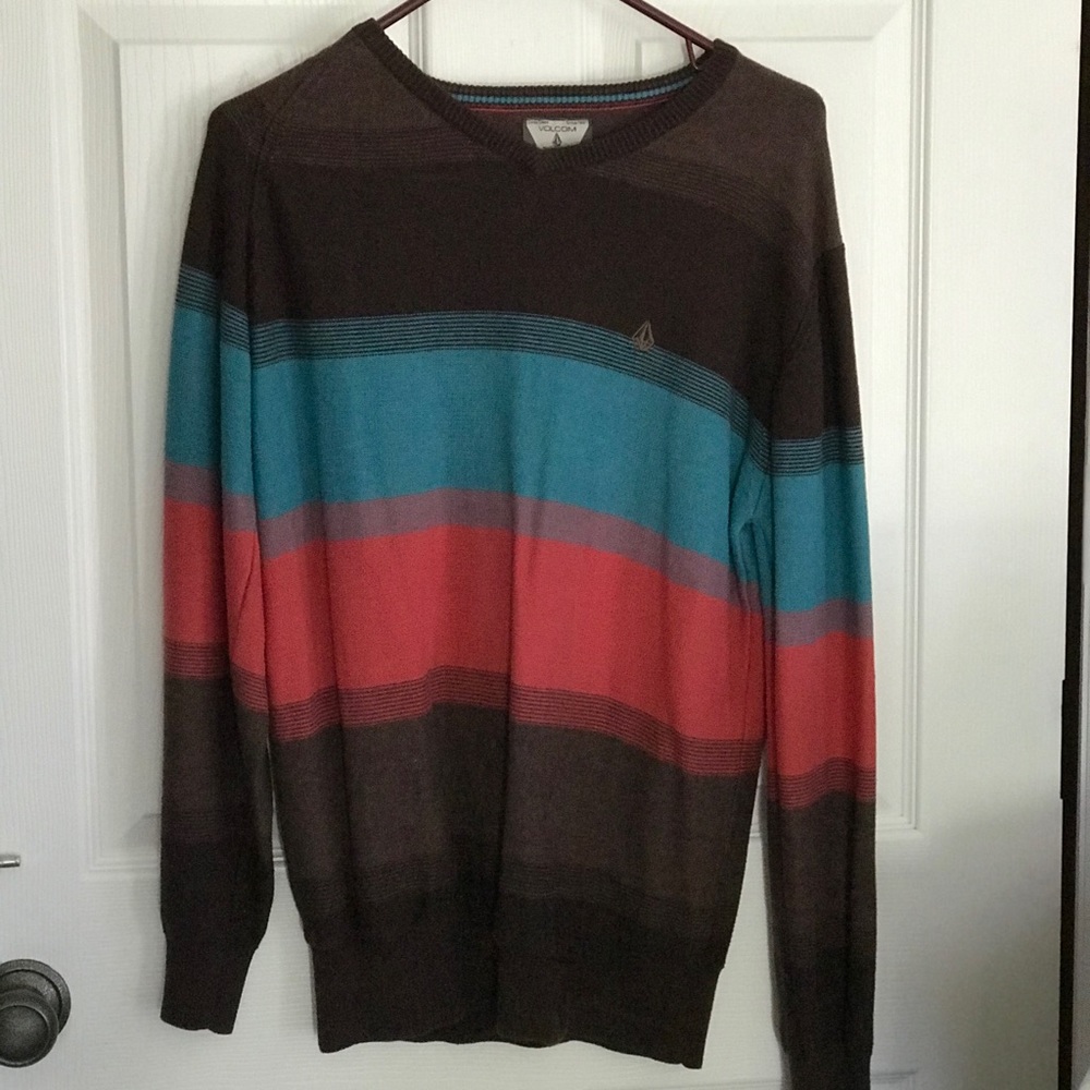 Men’s Medium Volcom v-neck sweater